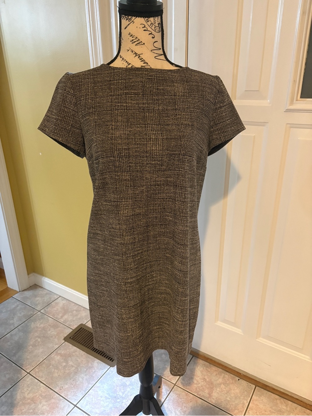 Zara Woman Plaid Short Sleeve Shift Dress Size S